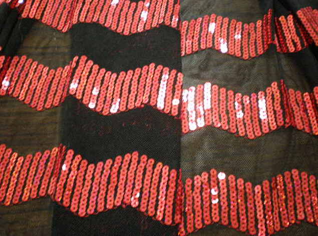 4.Black-Red Wave Design Sequins